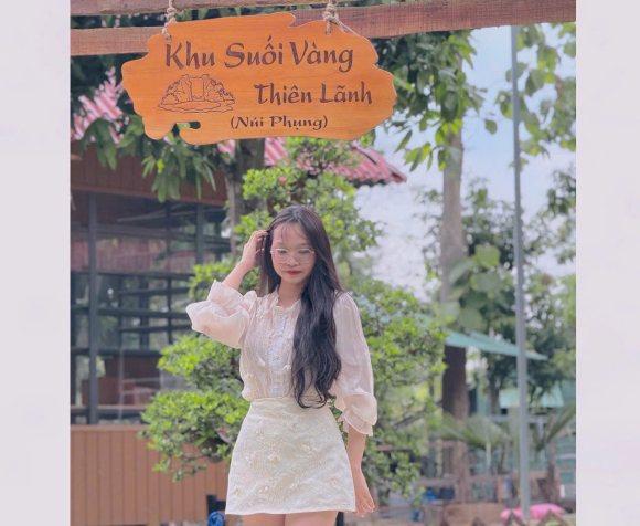 Hoàng Trâm 
